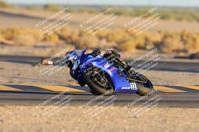 media/Nov-17-2024-CVMA (Sun) [[1fec520723]]/Race 18-Supersport Middleweight/